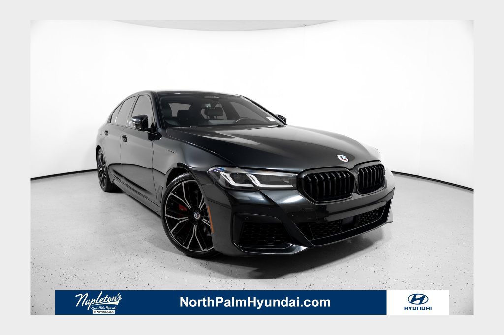 Used 2023 BMW M550i xDrive AWD/4WD image 1