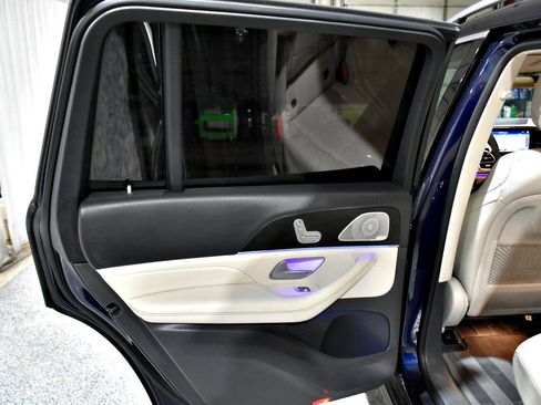 Used 2020 Mercedes-Benz GLS 450 GLS450 4MATIC image 38