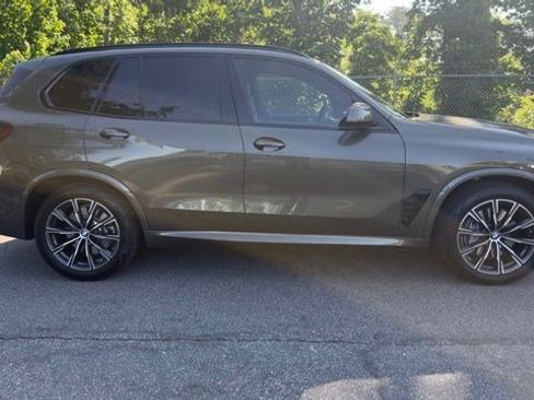 Used 2026 BMW X5 xDrive50e w/ M Sport Package AWD/4WD image 7