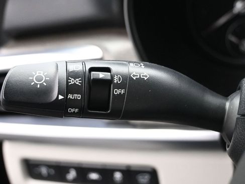 Used 2021 Kia Telluride SX w/ SX Prestige Package image 18