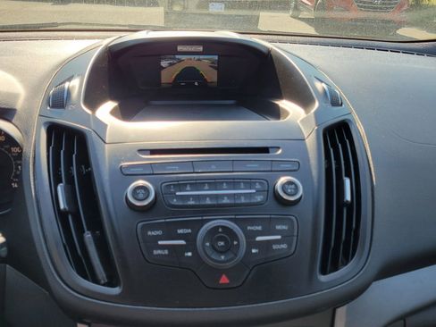 Used 2017 Ford Escape SE w/ SE Cold Weather Package FWD image 21