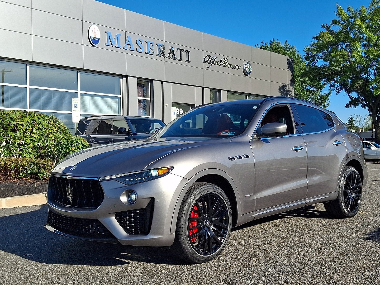 Used 2021 Maserati Levante S GranSport AWD/4WD image 1