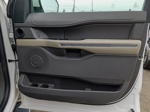 Used 2018 Ford Expedition XLT w/ Equipment Group 202A image 33