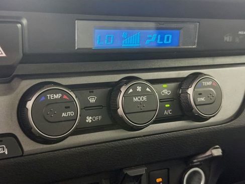 Used 2023 Toyota Tacoma TRD Sport AWD/4WD image 23