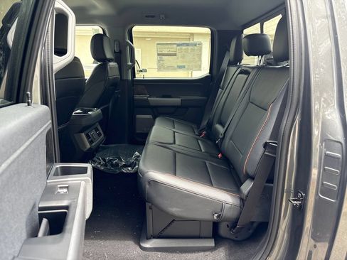 New 2026 Ford F250 Lariat w/ Black Appearance Package AWD/4WD image 30