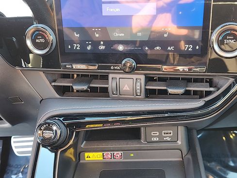 Used 2023 Lexus NX 350 F Sport image 16