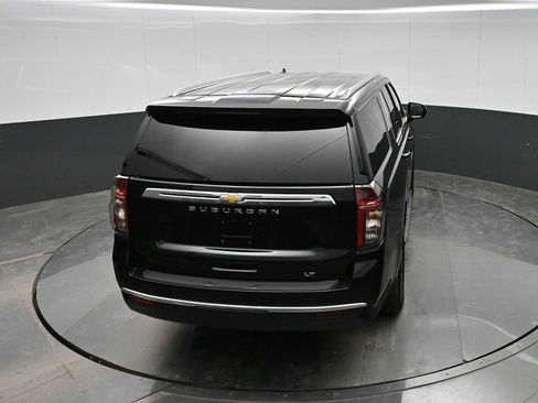 Used 2024 Chevrolet Suburban LT image 33