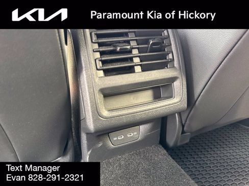 Used 2022 Volkswagen GTI SE FWD image 15