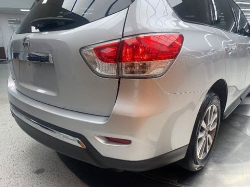 Used 2016 Nissan Pathfinder S FWD image 30