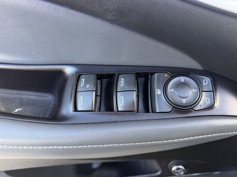 Used 2020 Buick Enclave Essence w/ Sound and Sites Package image 11