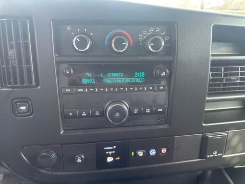 Used 2021 GMC Savana 2500 Extended w/ Driver Convenience Package image 16