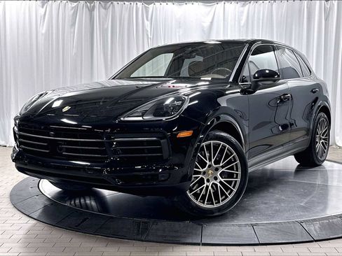 Used 2023 Porsche Cayenne Platinum Edition AWD/4WD image 1