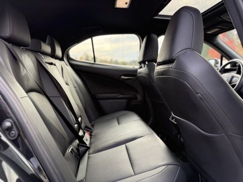 Used 2021 Lexus UX 250h w/ Luxury Package image 26