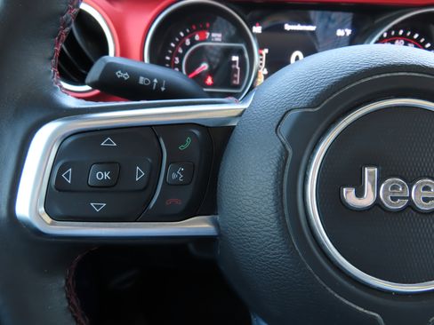 Used 2018 Jeep Wrangler Unlimited Rubicon AWD/4WD image 19