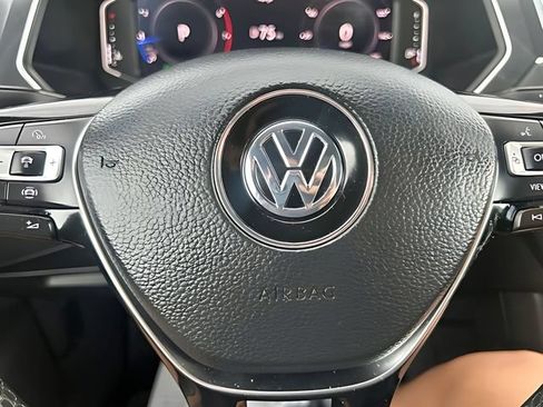 Used 2020 Volkswagen Tiguan SEL AWD/4WD image 25