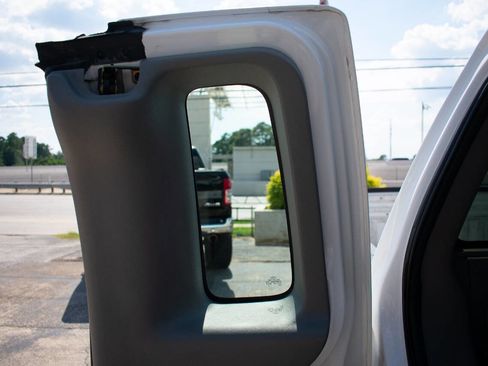 Used 2005 Ford F150 STX image 34