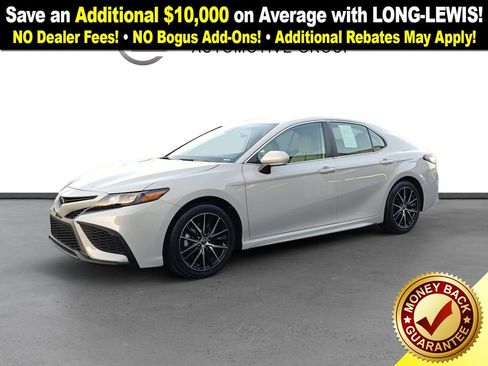 Used 2023 Toyota Camry SE image 1