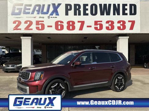 Used 2023 Kia Telluride S w/ S Sunroof Package image 1