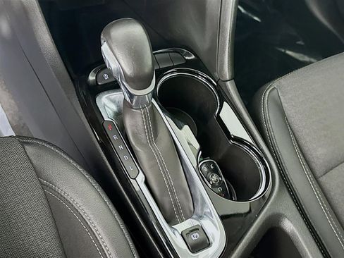 Certified 2021 Buick Encore GX Select w/ Sport Touring Package FWD image 17