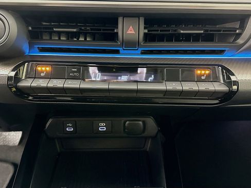 Used 2024 Toyota Prius XLE image 20