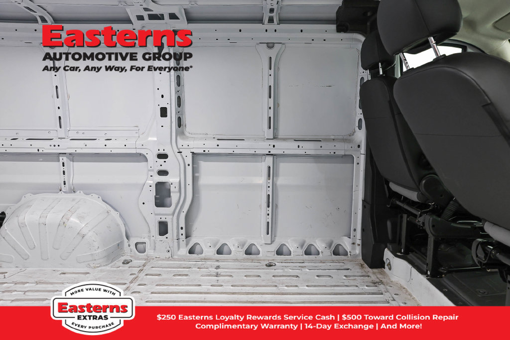 Used 2025 RAM ProMaster 2500 w/ Convenience Group FWD image 22