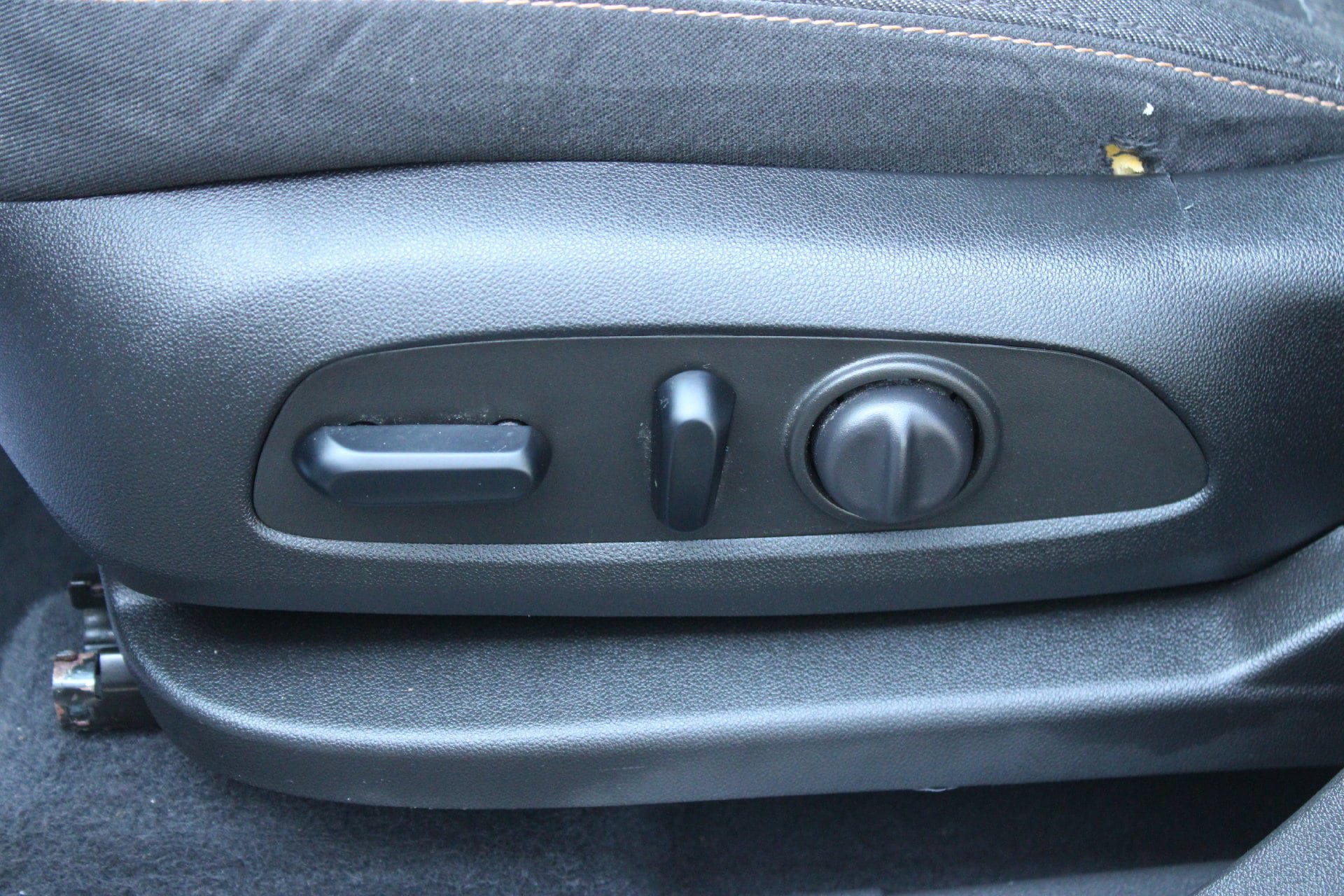 Used 2021 Chevrolet Equinox LT FWD image 13