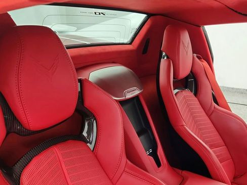 Used 2023 Chevrolet Corvette Stingray Premium Conv w/ Z51 Performance Package RWD image 33
