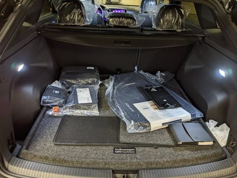 New 2026 Volkswagen Atlas Cross Sport SEL Premium R-Line image 26