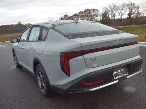 New 2025 Kia K4 LXS image 5