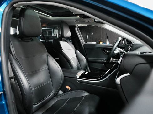Used 2023 Mercedes-Benz C 300 4MATIC Sedan image 33