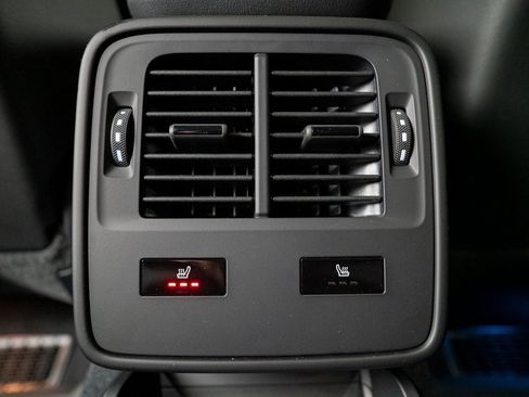 New 2026 Porsche Taycan image 38