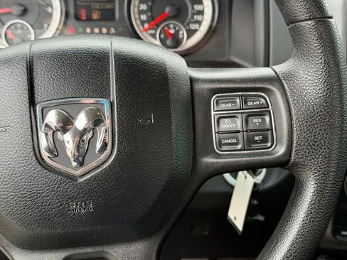 Used 2017 RAM 1500 Express w/ Black Ram 1500 Express Group image 17