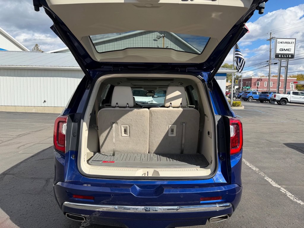 Used 2023 GMC Acadia Denali AWD/4WD image 12