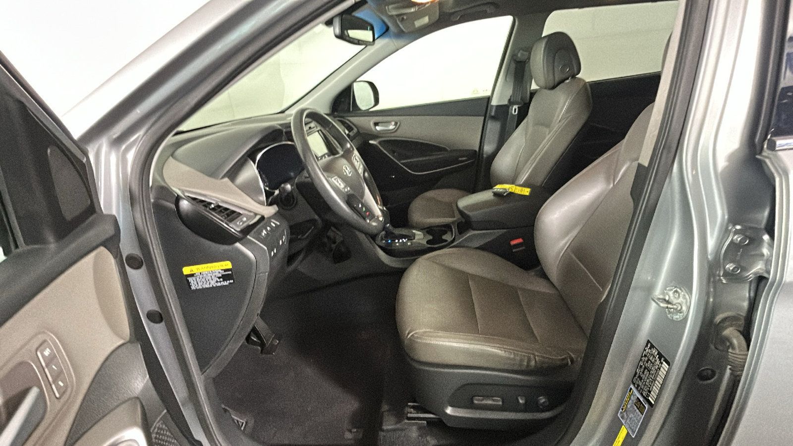 Used 2014 Hyundai Santa Fe Limited FWD image 14