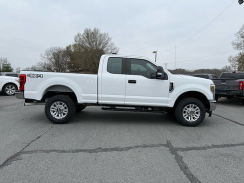 Used 2019 Ford F250 XL w/ Power Equipment Group image 8