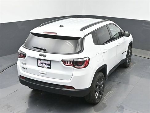 New 2026 Jeep Compass Latitude image 35