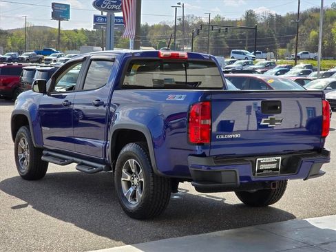 Used 2016 Chevrolet Colorado Z71 AWD/4WD image 2