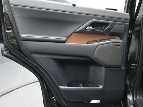 Used 2024 Lexus GX 550 w/ Accessory Package (Z1) AWD/4WD image 21