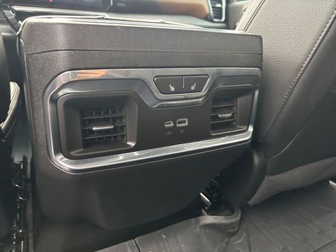Used 2024 GMC Sierra 2500 Denali w/ Denali Reserve Package image 36