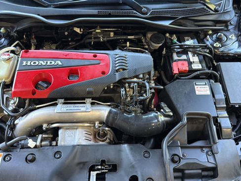 Used 2019 Honda Civic Type R image 23