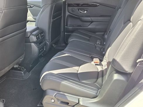 Used 2026 Honda Pilot EX-L image 11
