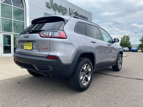 Used 2019 Jeep Cherokee Trailhawk w/ Cold Weather Group AWD/4WD image 5