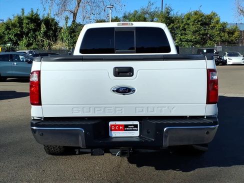 Used 2015 Ford F250 Lariat w/ Chrome Package image 5