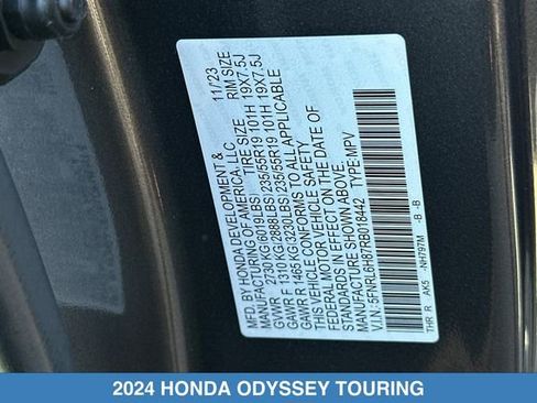 Certified 2024 Honda Odyssey Touring image 36