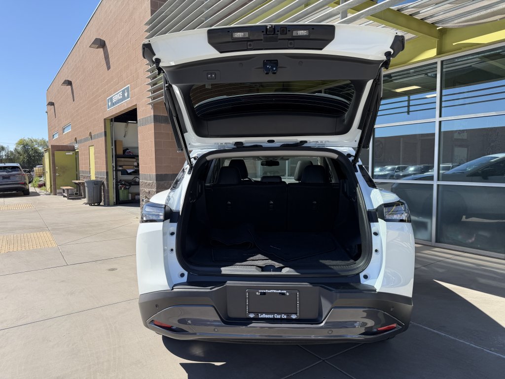 Used 2025 Nissan Murano SL AWD/4WD image 35