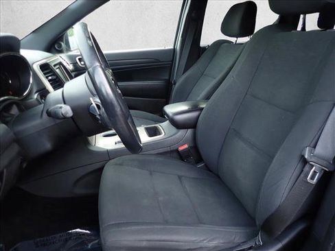 Used 2014 Jeep Grand Cherokee Laredo w/ Quick Order Package 23E AWD/4WD image 11