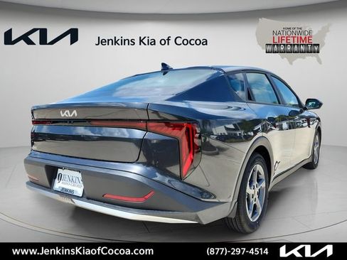 New 2026 Kia K4 FWD image 5