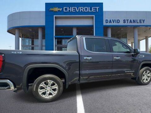 Used 2024 GMC Sierra 1500 SLT AWD/4WD image 8