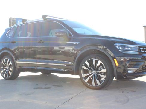 Used 2021 Volkswagen Tiguan SEL Premium R-Line image 75