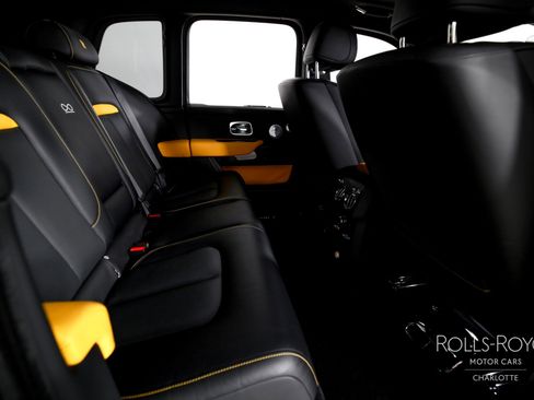 Certified 2023 Rolls-Royce Cullinan Black Badge w/ Driver's Package AWD/4WD image 27